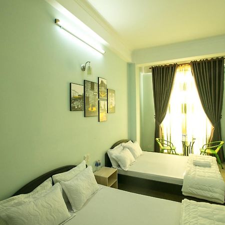Nhà Nghỉ Kim Lài Pleiku Extérieur photo