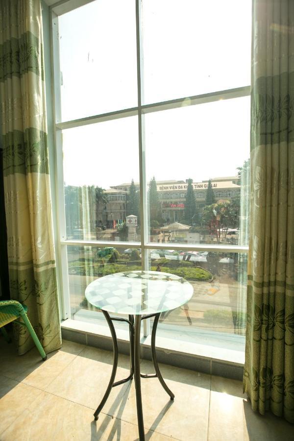 Nhà Nghỉ Kim Lài Pleiku Extérieur photo