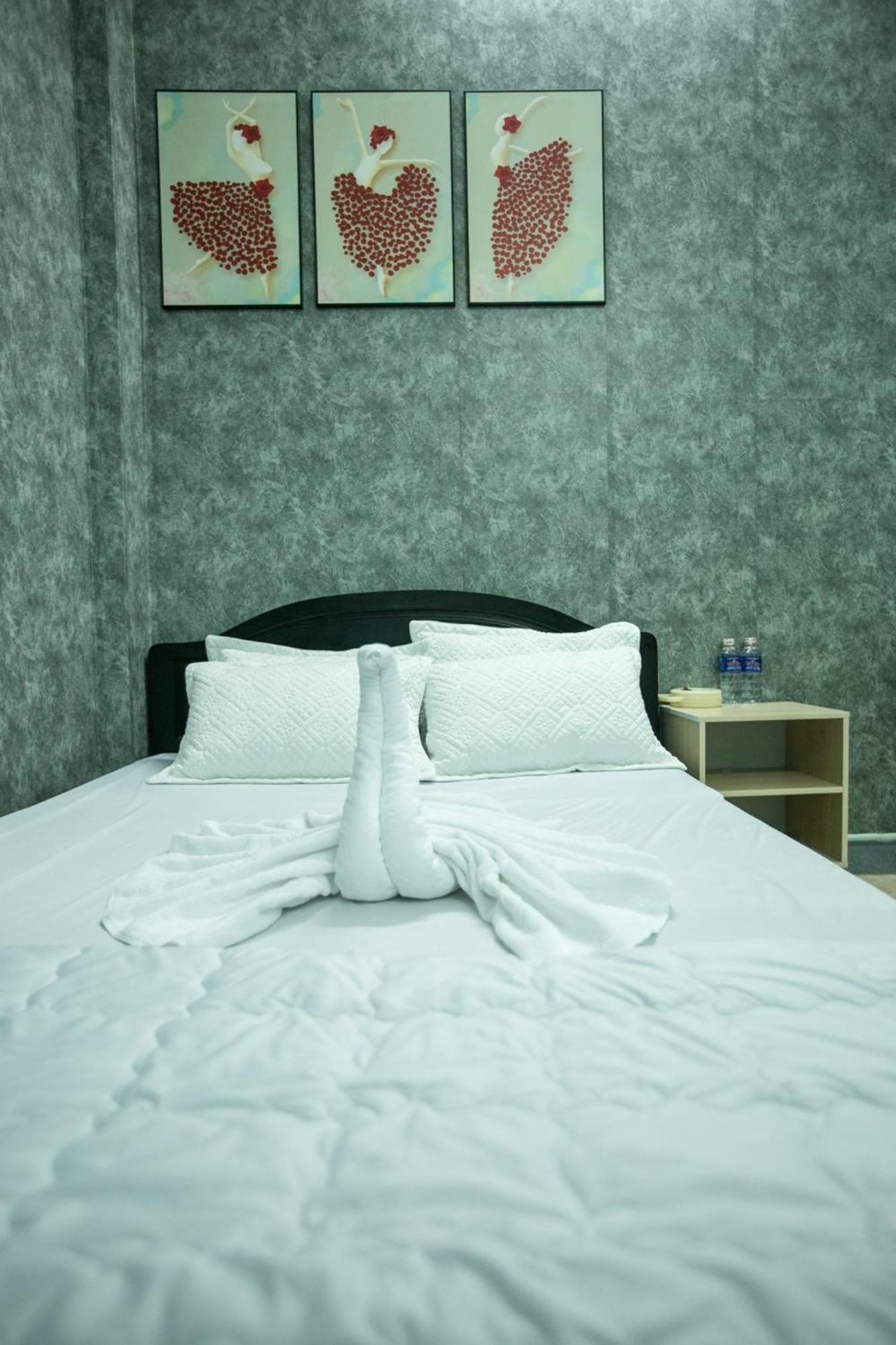 Nhà Nghỉ Kim Lài Pleiku Extérieur photo